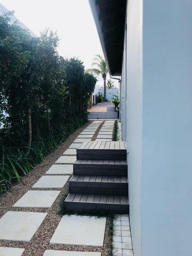 The Cottage On Cordia 2 Bedroom Self Catering 2Km From Umhlanga Beach Durban Dış mekan fotoğraf